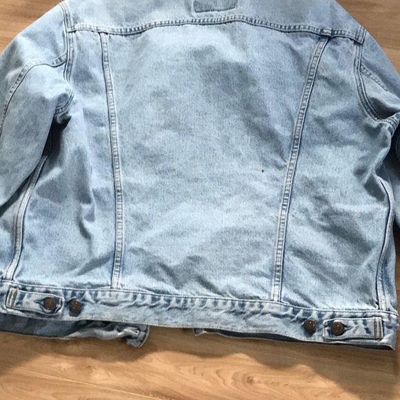Vintage Men’s Levi’s Denim Jacket - Picture 6 of 6